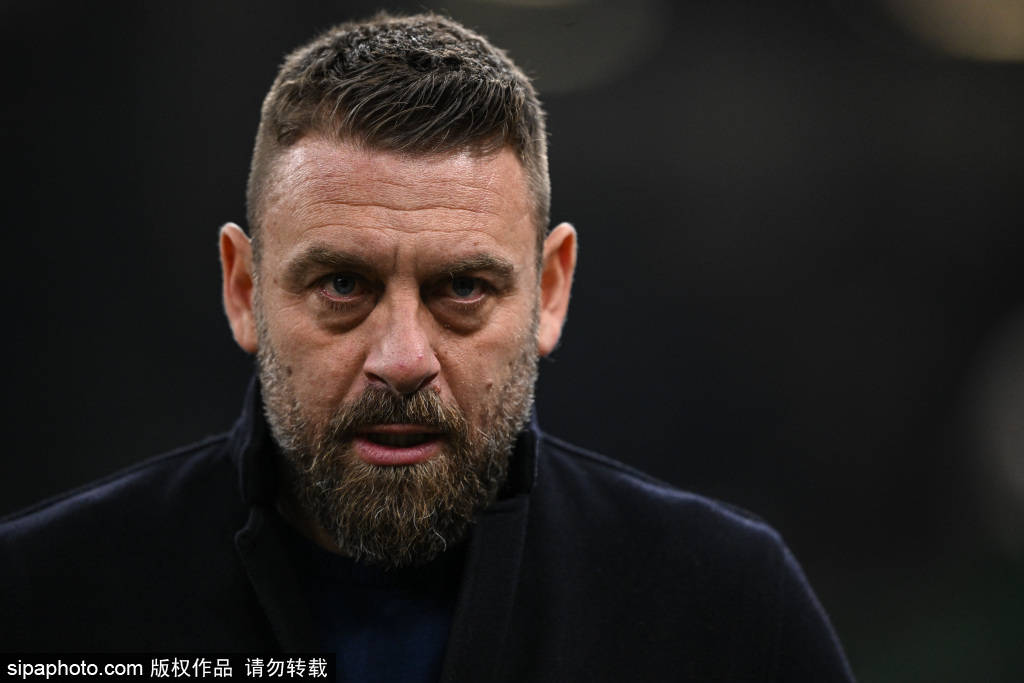 平紫百合！阿莱格里：我们再次犯错 还需要大约36分来争欧冠资格