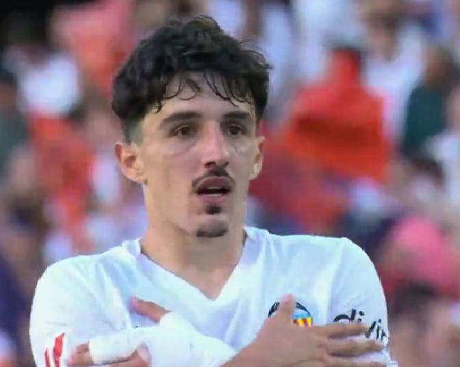 西甲局势紧张！瓦伦西亚1-1战平后有望保级，降级竞争激烈